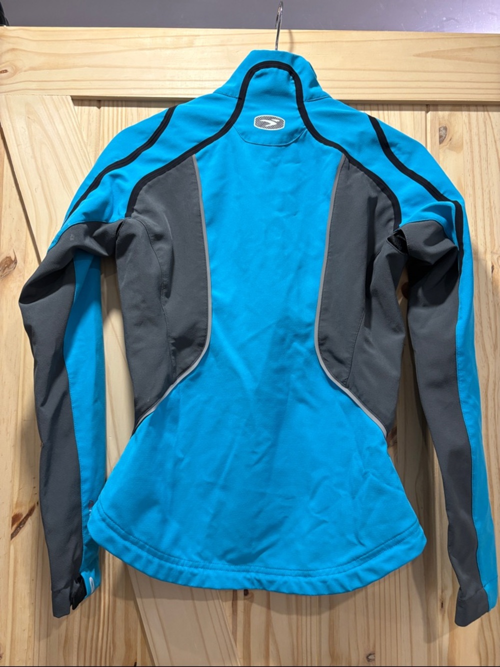 SUGOI Blue and Charcoal Running Jacket - Picture 2 of 4